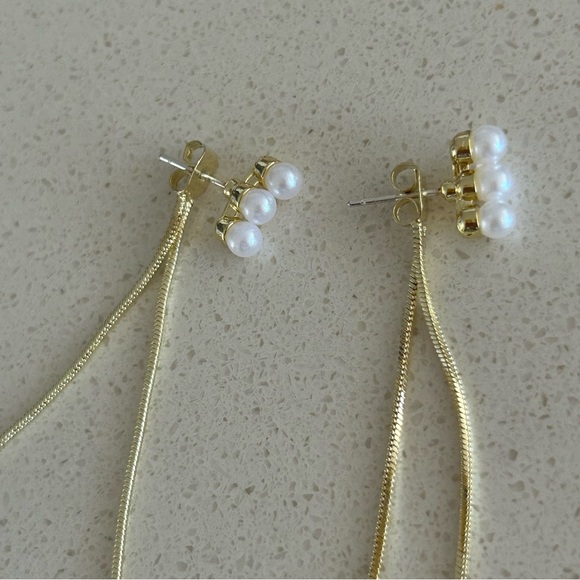 Front Back Pearl Dangling Earrings - Picture 9 of 13